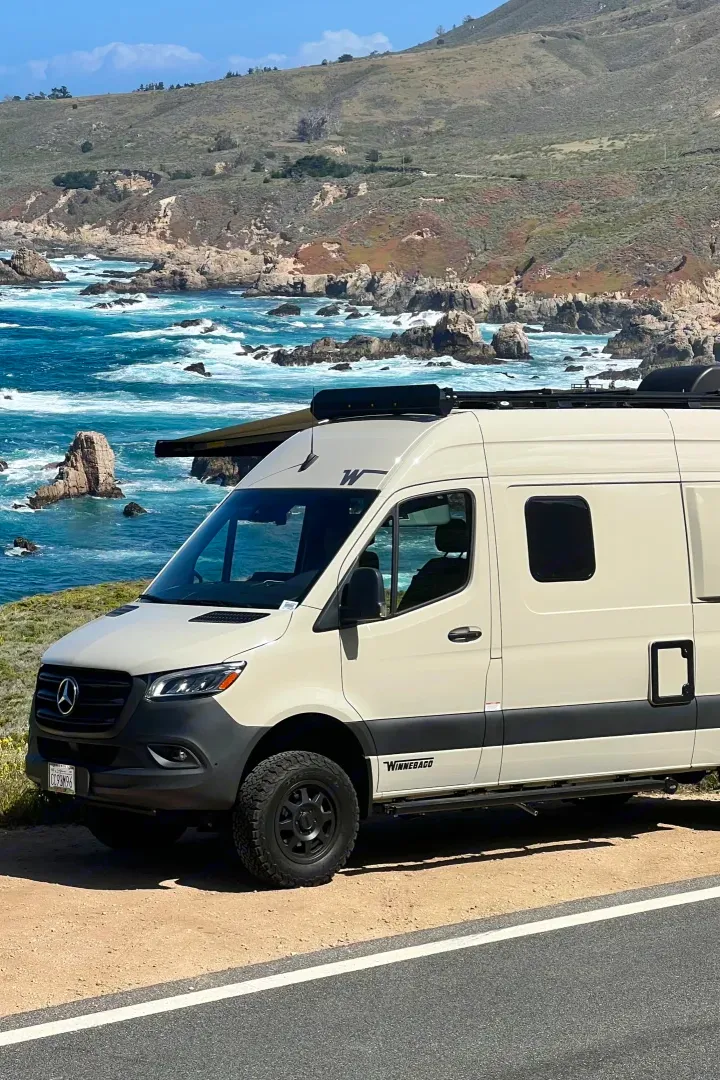 Giuseppe's Revel - 2021 Sprinter Revel 4x4 2500 Class B