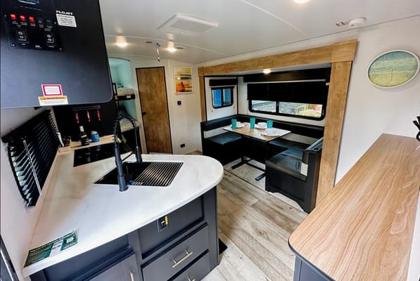 Falcon Peak Rentals- 2022 Keystone 240BHWE Travel Trailer