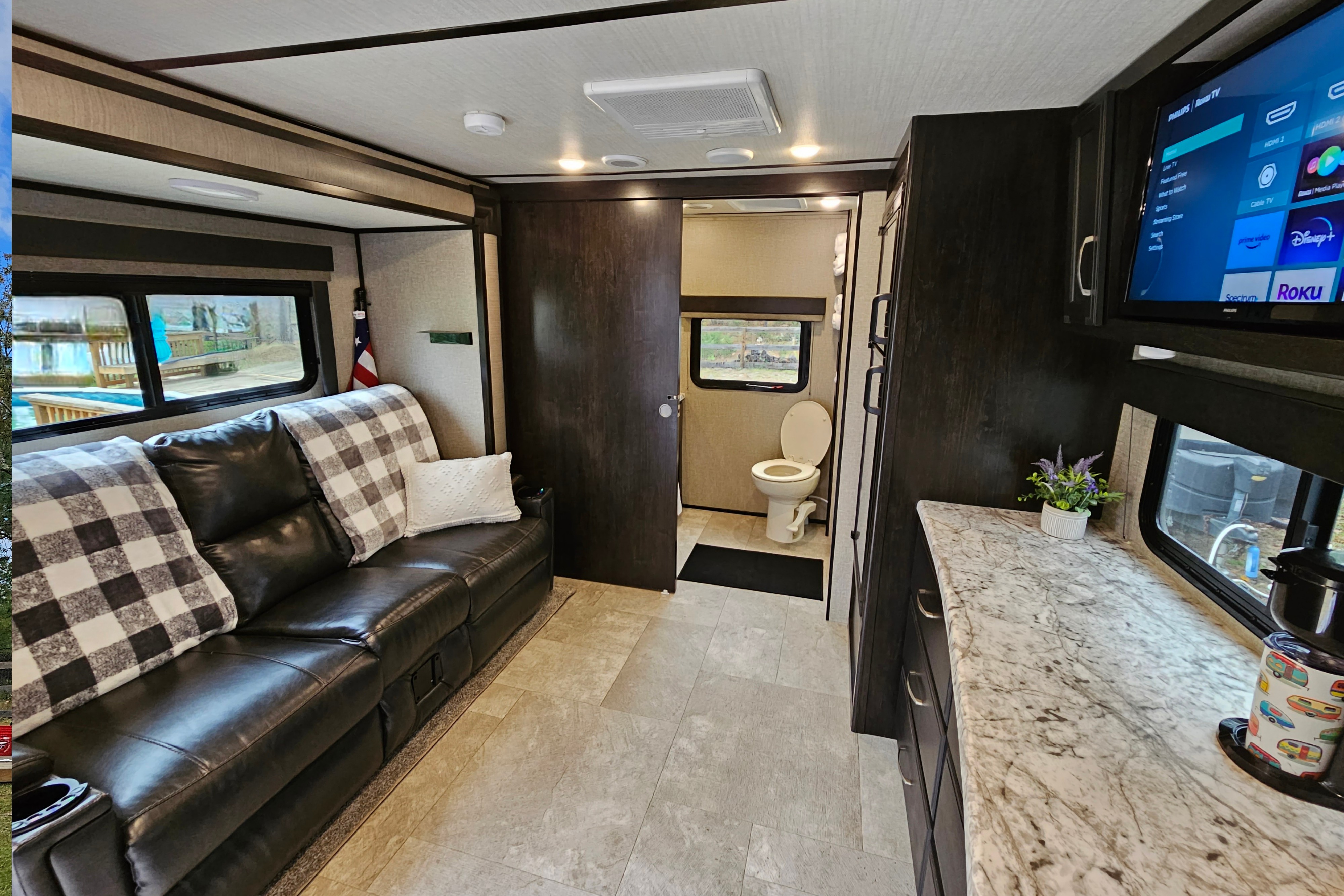 "IMAGINE" A Luxury Vacation - Sleeps 2
