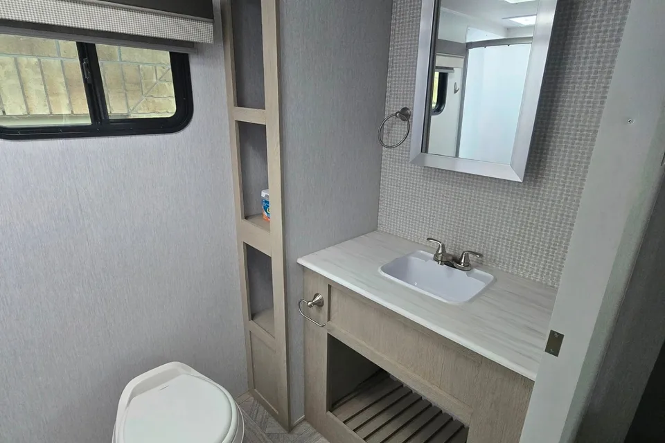 Salem 26RBS Travel Trailer