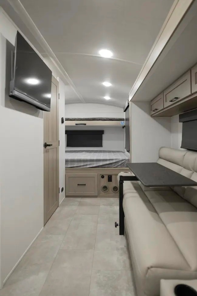 Fox RV Rentals Forest River Rockwood Geo Pro 20FK
