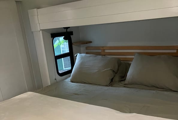 Fully Renovated Fifth Wheel, With Many High End Upgrades. Fully Stocked and Ready to Go!