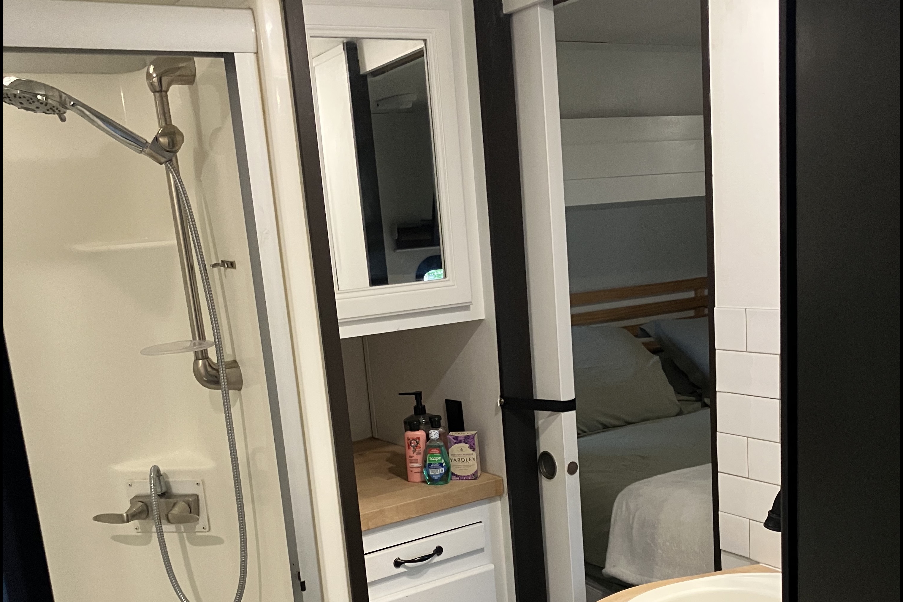 Fully Renovated Fifth Wheel, With Many High End Upgrades. Fully Stocked and Ready to Go!