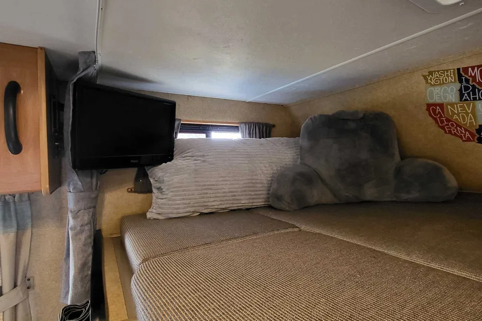 2017 Thor Majestic 23a Class C - Hudson - Unlimited Miles