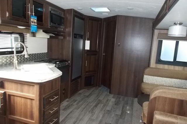 All you need to do is show up!  Fully stocked, transported and set-up at your location, family friendly Jayco White Hawk 31’ Trailer!