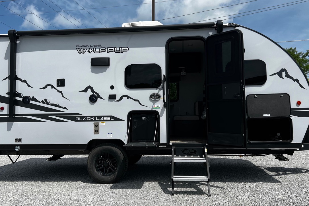 *TV, Solar, Bunkbeds..*