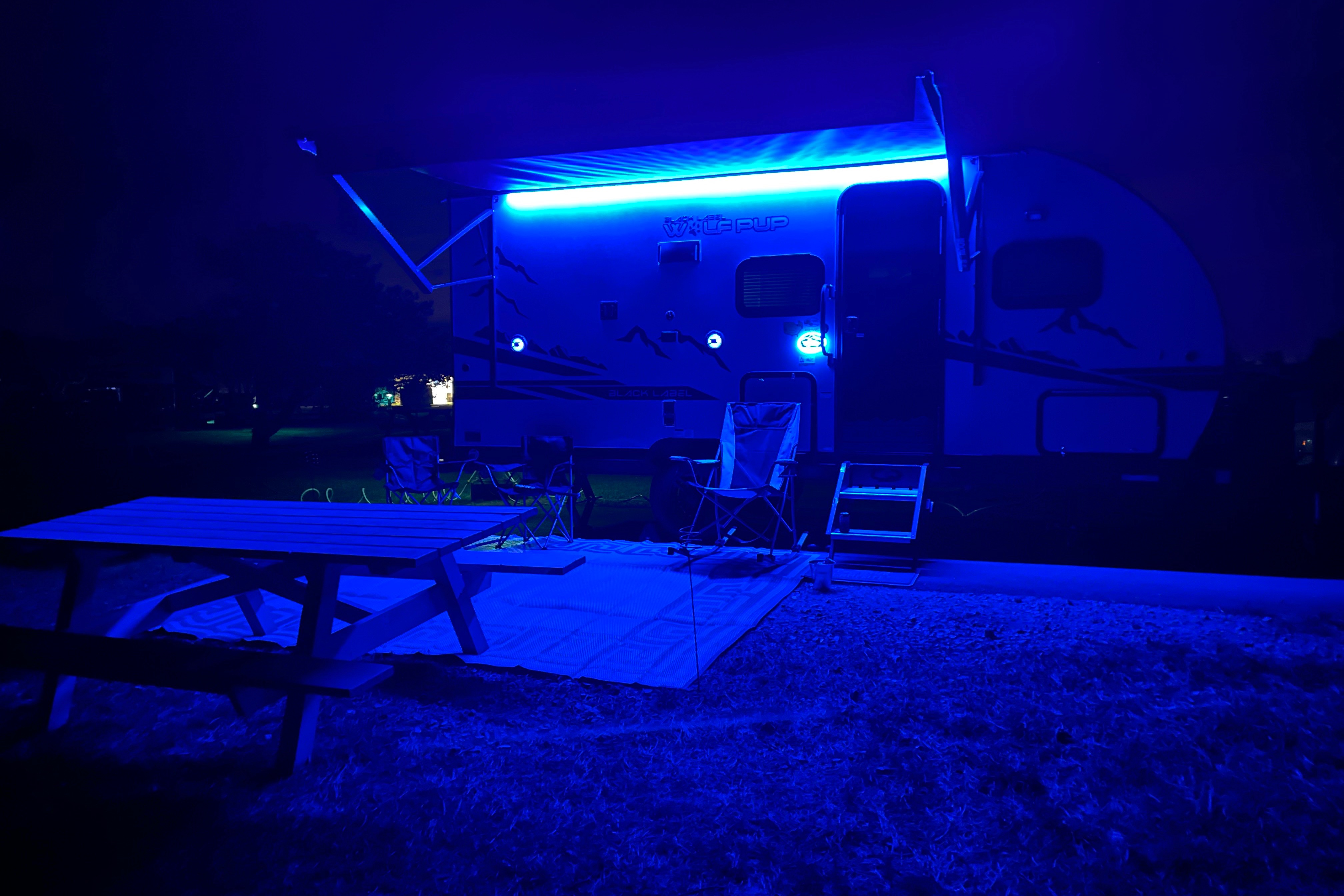 *TV, Solar, Bunkbeds..*
