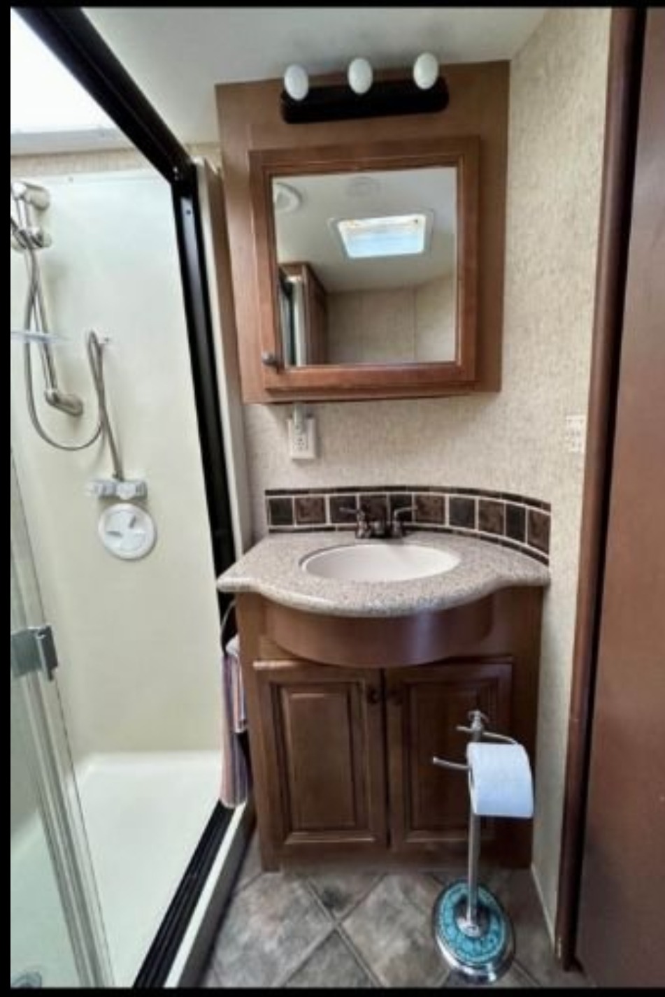 Ariel 's Heartland Bighorn Fifth Wheel