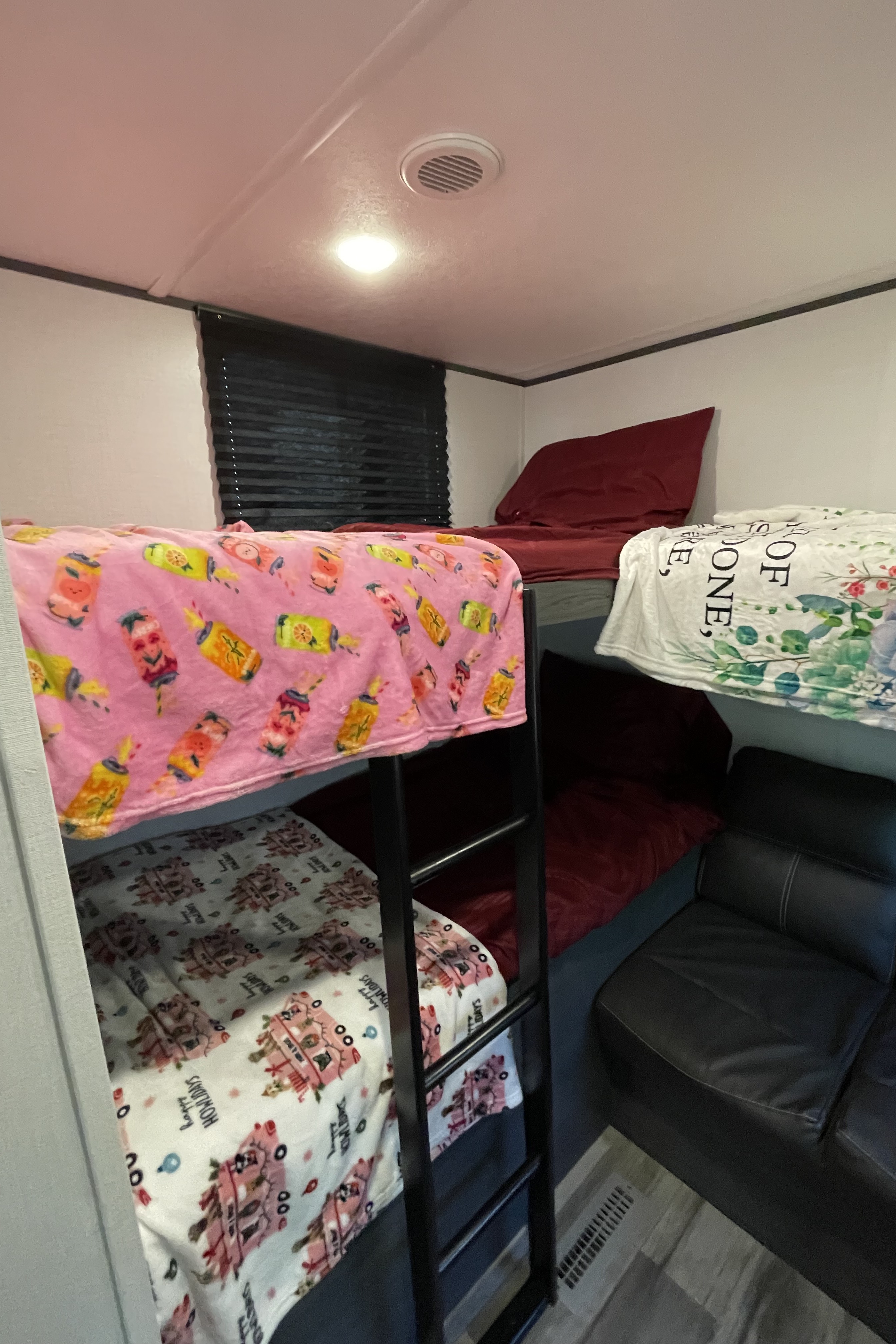 Basic Lee Camping