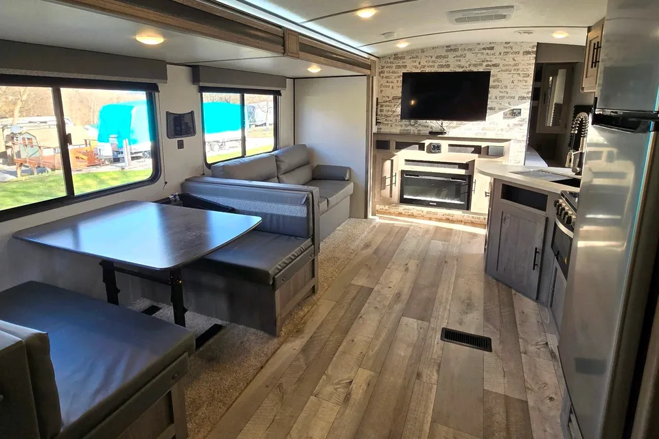 Keystone Springdale 282 bh Travel Trailer