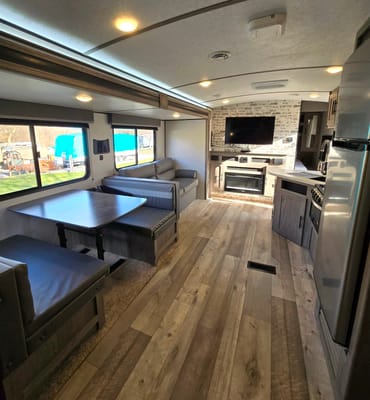 Keystone Springdale 282 bh Travel Trailer