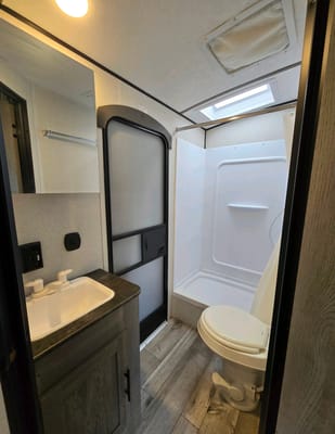 Keystone Springdale 282 bh Travel Trailer