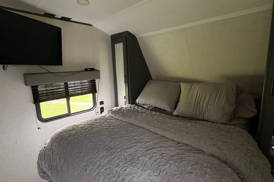 Cain's cozy retreat Dutchmen 21RDC Travel Trailer