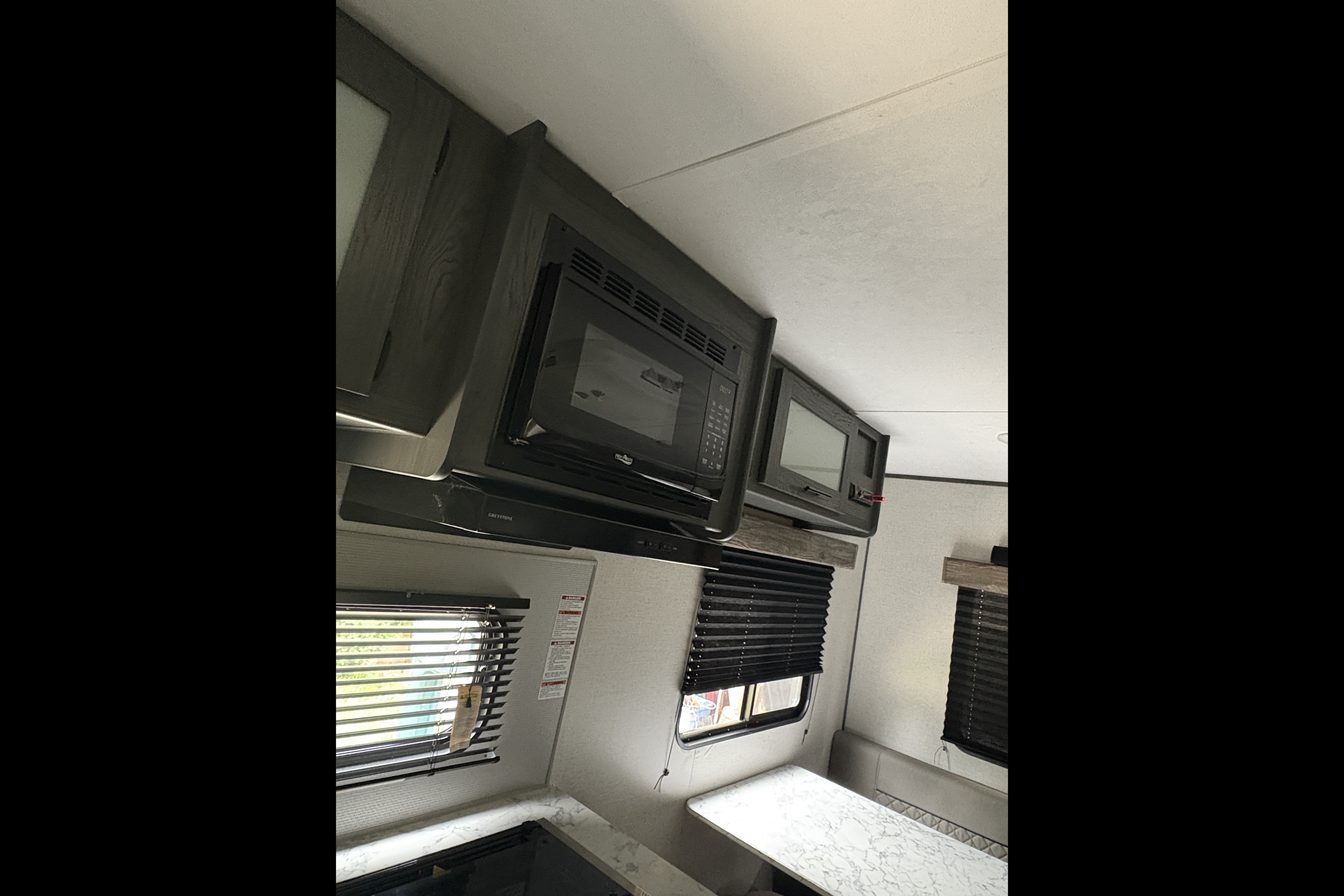 Cain's cozy retreat Dutchmen 21RDC Travel Trailer