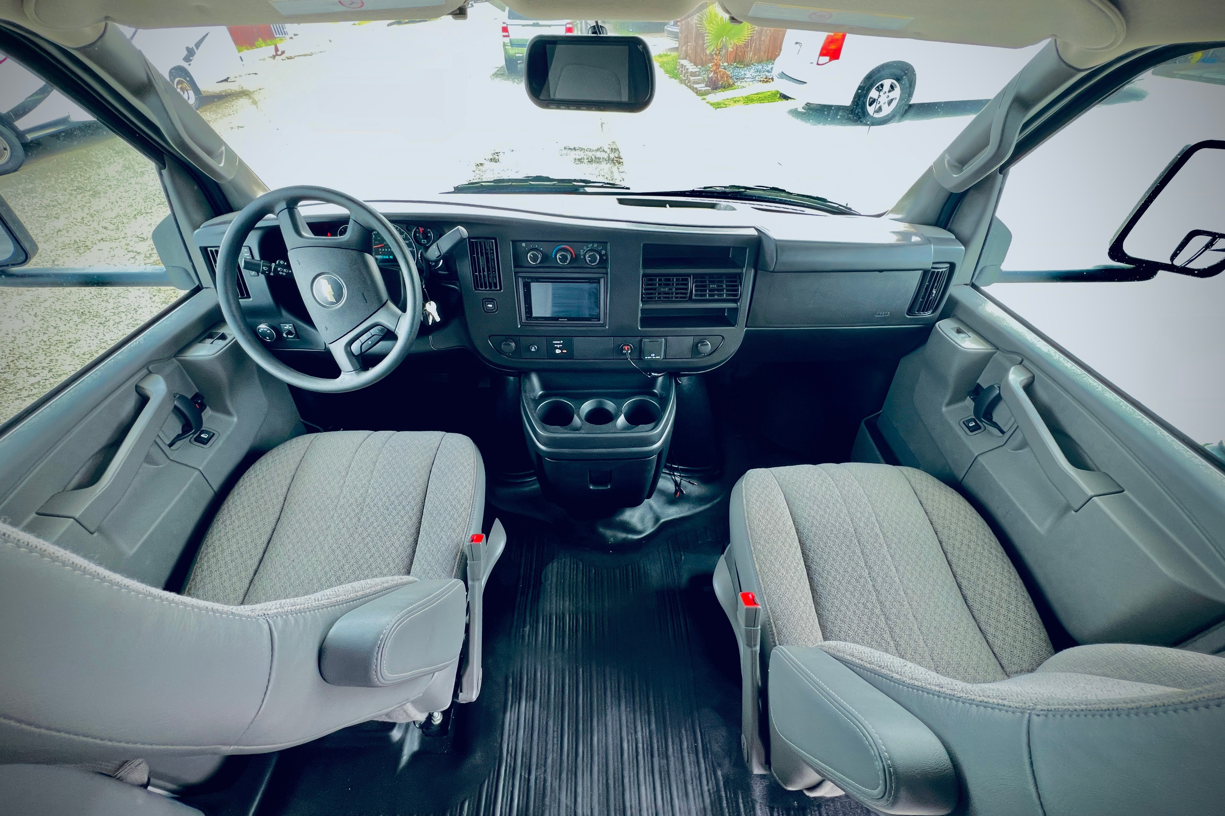 SUPER CLEAN 2025 FORESTER 24' (PET FRIENDLY)