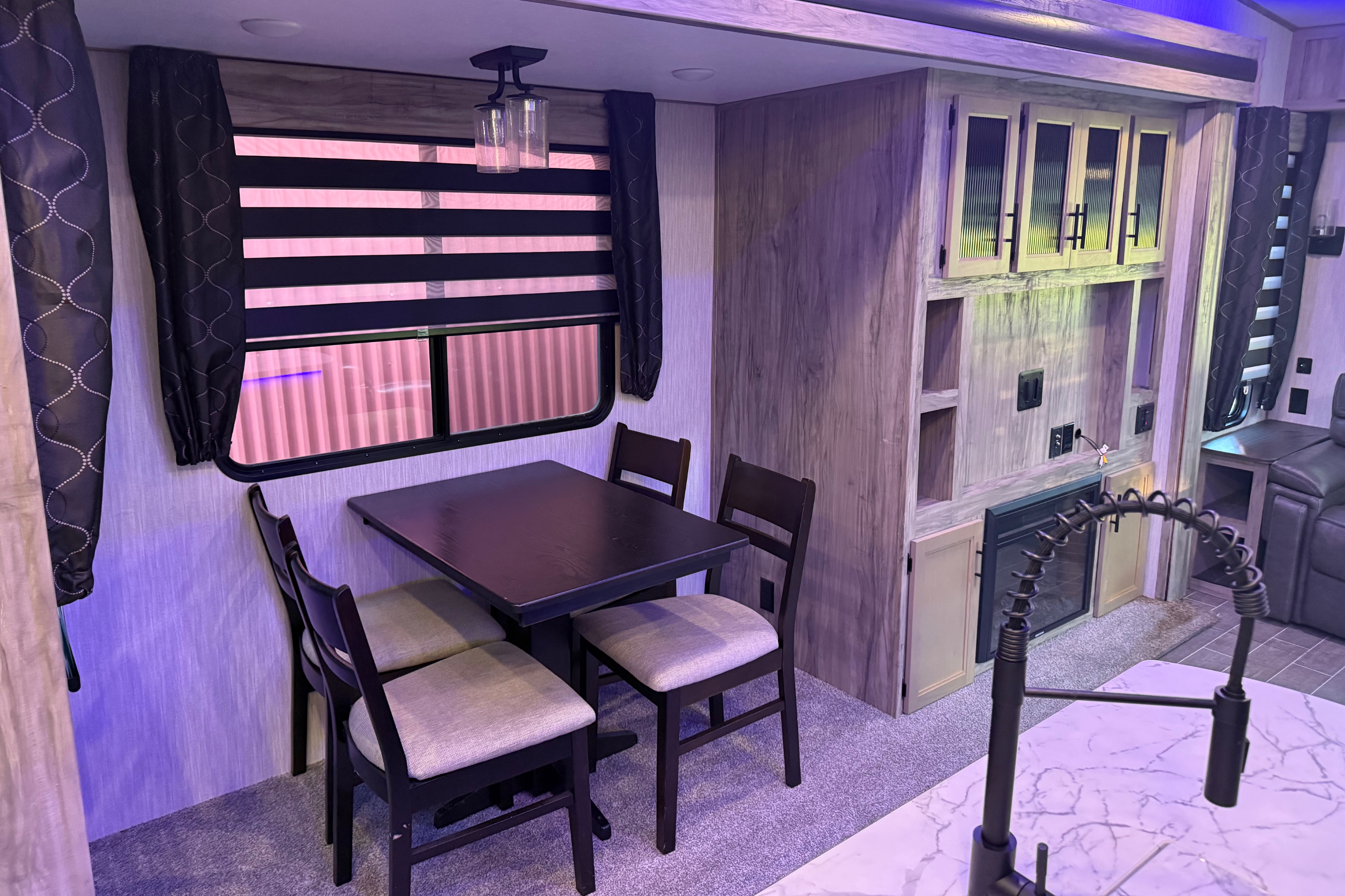 Arctic Wolf 38ft Fifth Wheel