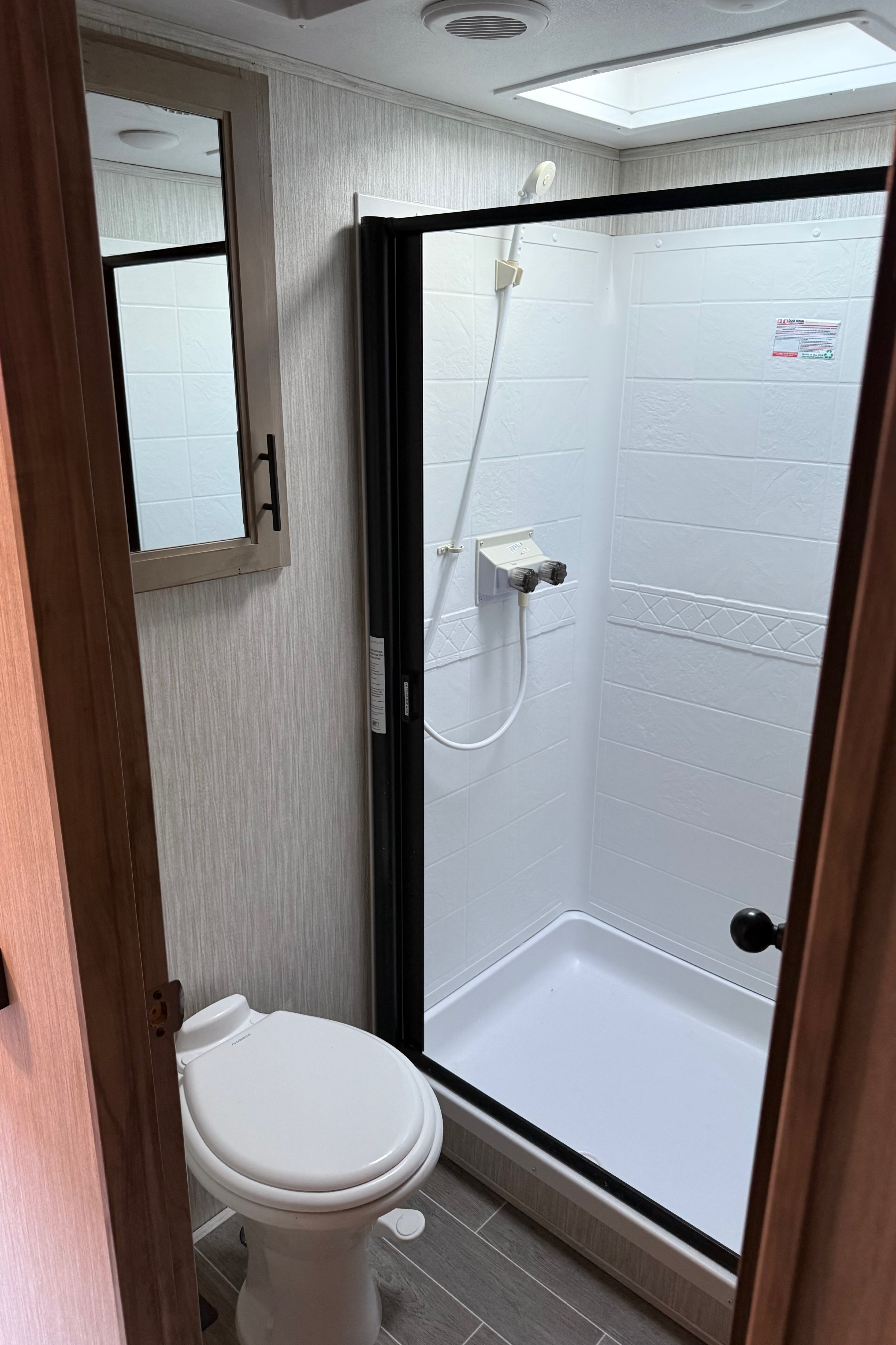 Arctic Wolf 38ft Fifth Wheel