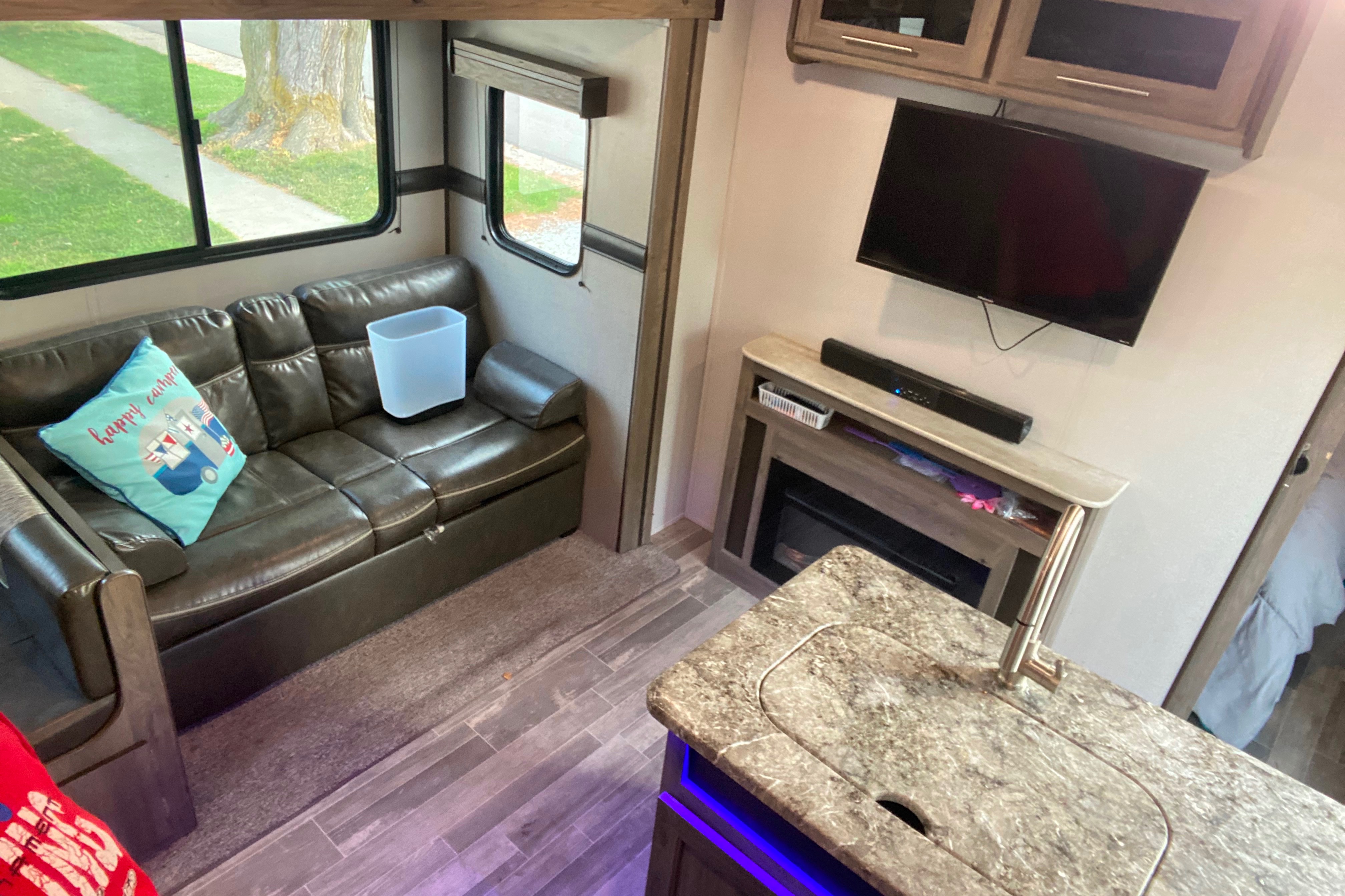 Wes's Crossroads Zinger Travel Trailer
