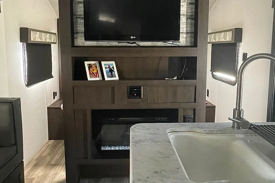 Modern Family Friendly Glamping