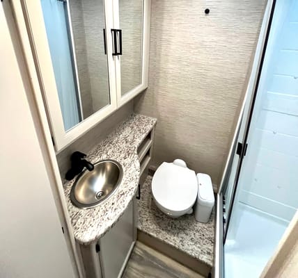 2022 Thor Motor Coach Freedom Elite 30FE