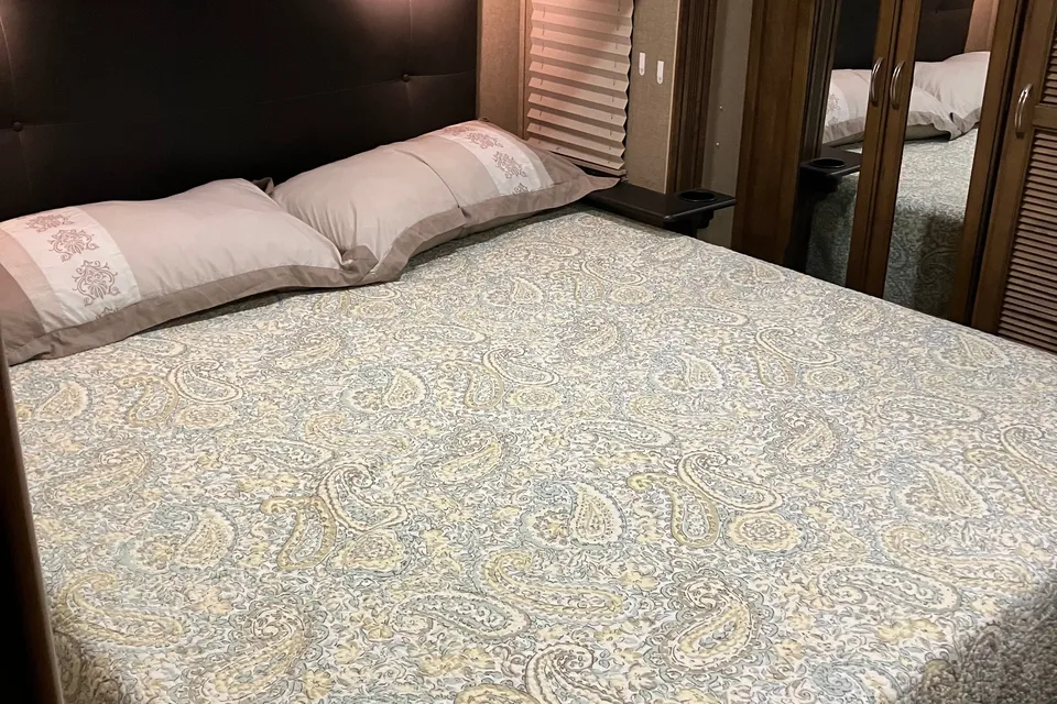 Jones Chaparral 2 Bedroom 390QSMB