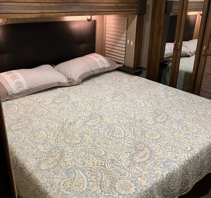 Jones Chaparral 2 Bedroom 390QSMB