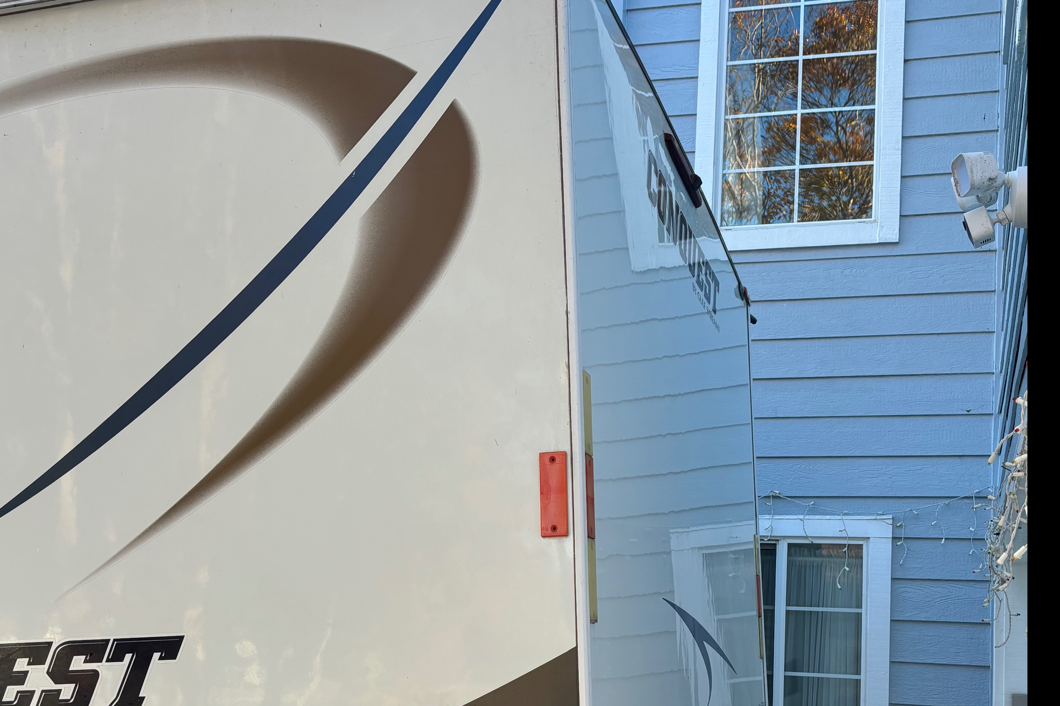 Mint 2019 Gulf Stream Conquest Class C