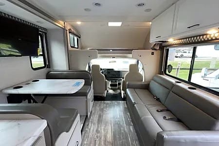 WiFi - LUXURIOUS - Sleeps 7 - Fits in State Parks
