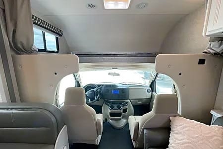 WiFi - LUXURIOUS - Sleeps 7 - Fits in State Parks