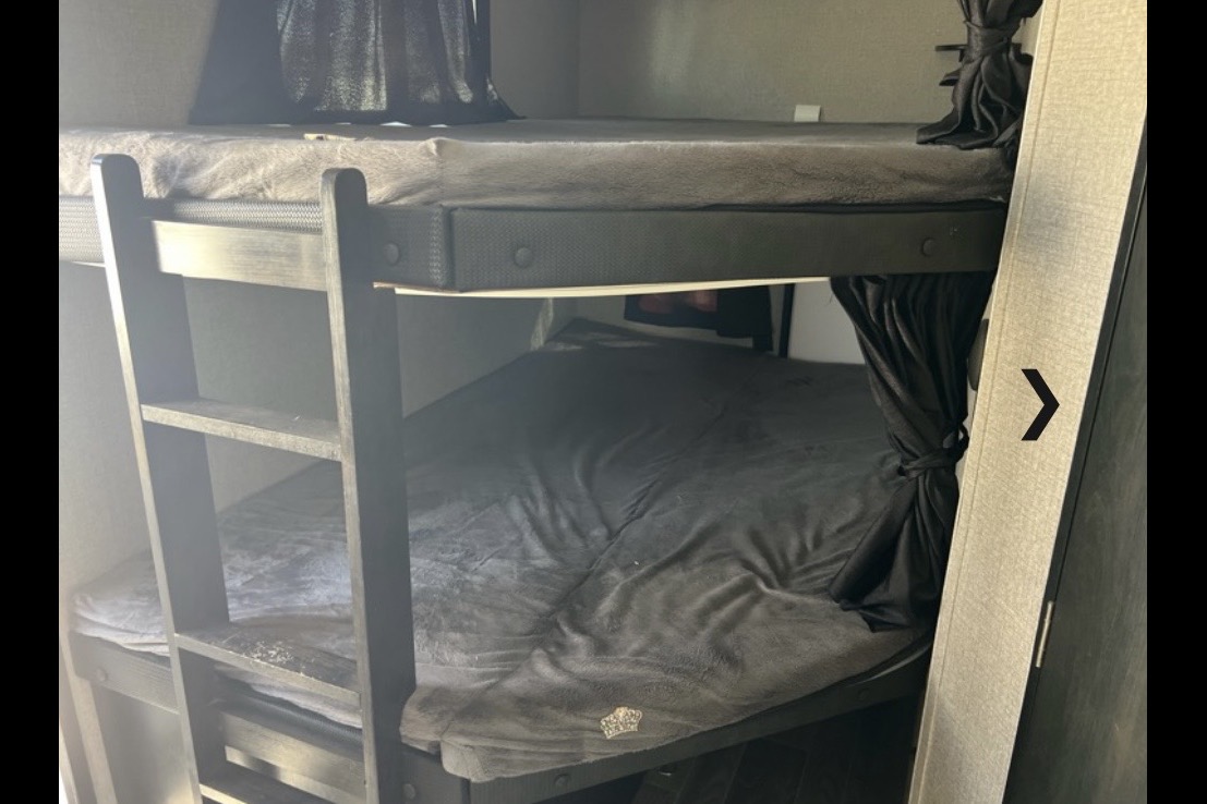 2021 Jayco Jay Feather 24BH Travel Trailer
