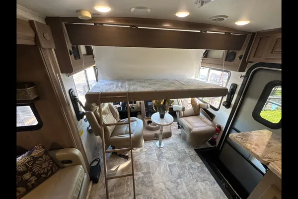 Westland 2018 Forest River Georgetown GT5