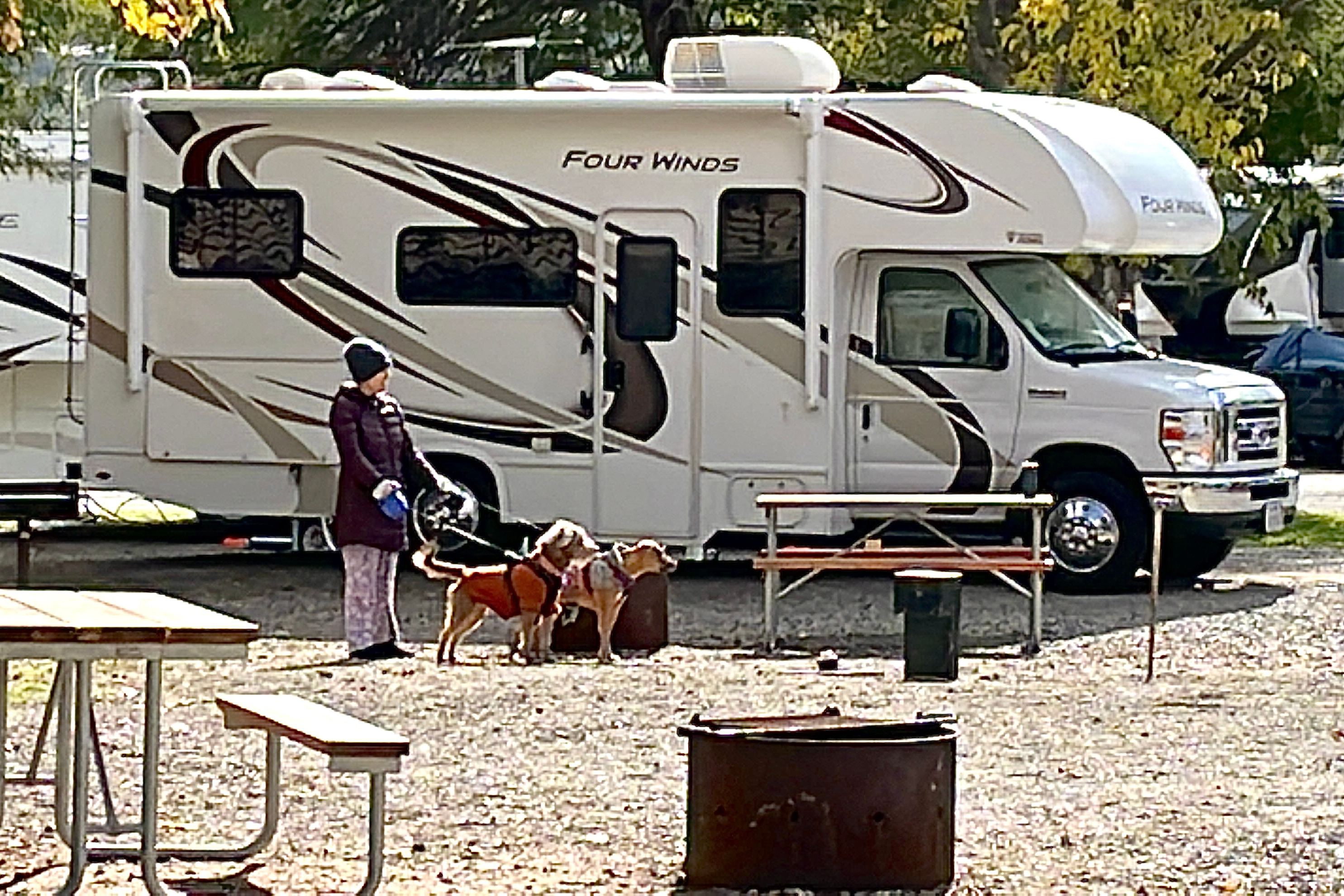 Angie and Eddie's THOR 4 WINDS Class C