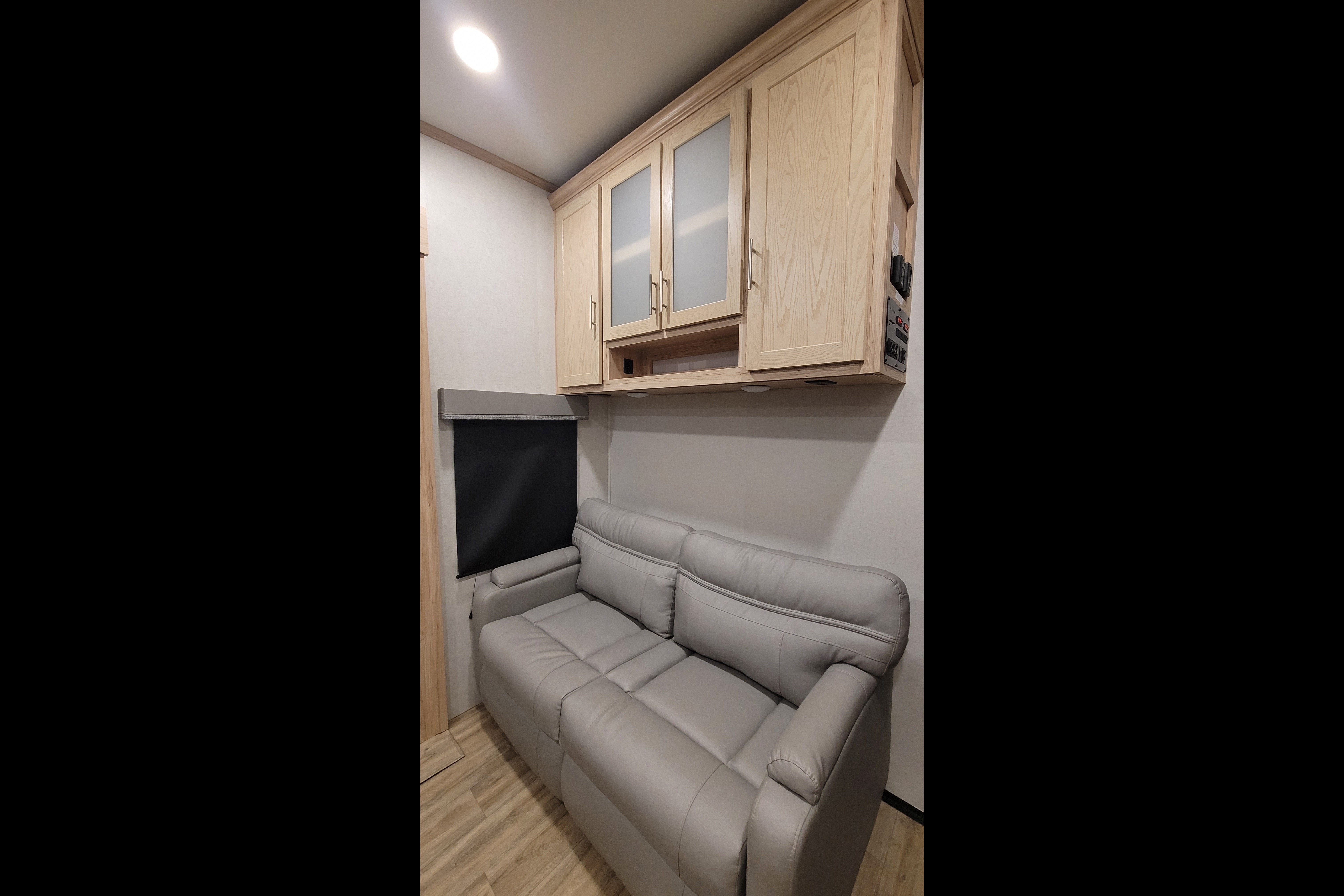 Pruitt's Alliance RV Avenue Fifth Wheel