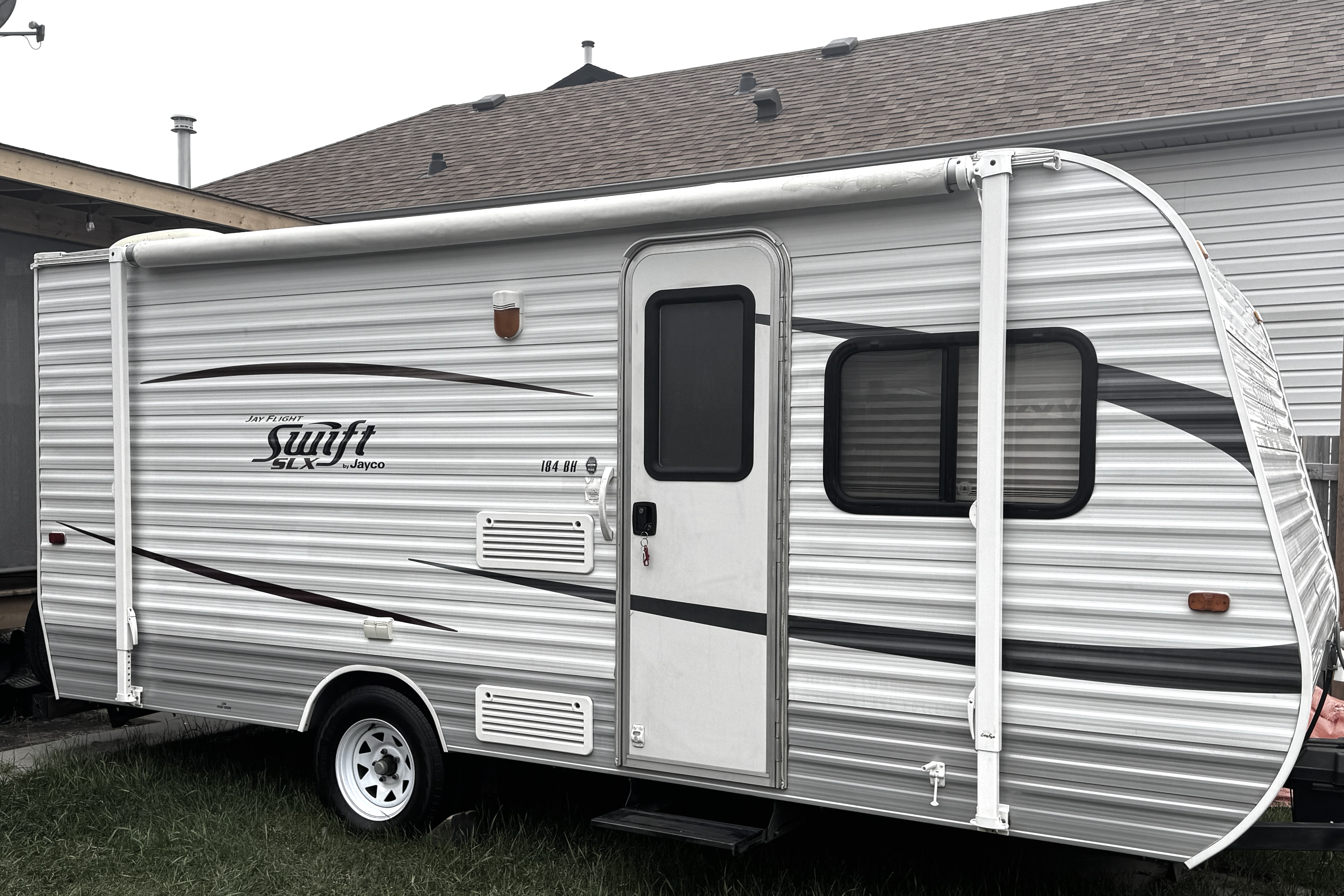 Hassle-Free Family Camping SUV Towable Jayco Swift With Bunks Sleeps 5