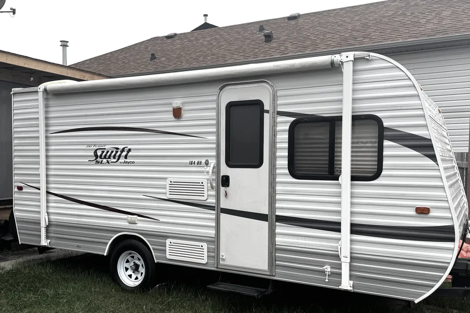 Hassle-Free Family Camping SUV Towable Jayco Swift With Bunks Sleeps 5