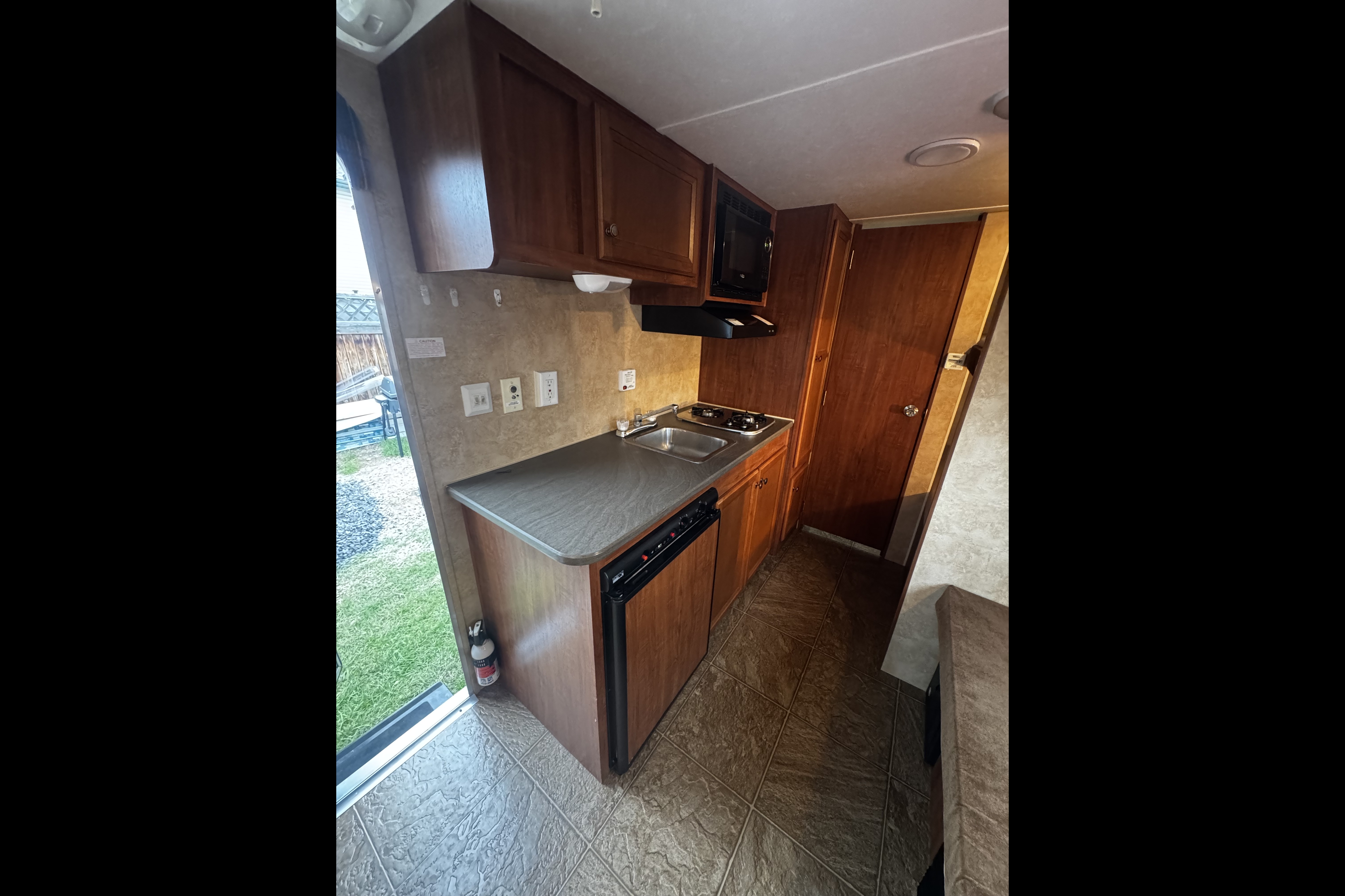 Hassle-Free Family Camping SUV Towable Jayco Swift With Bunks Sleeps 5