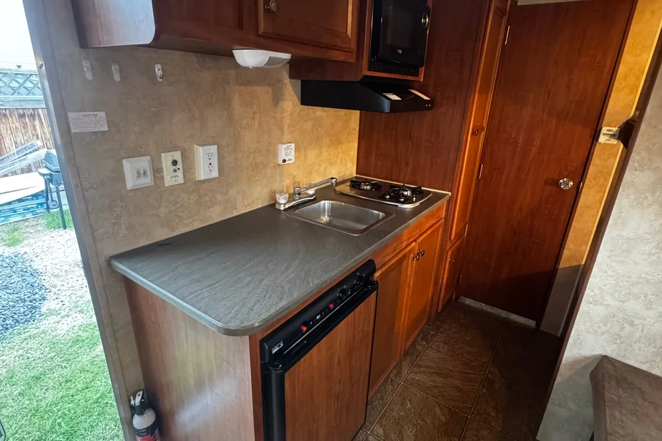 Hassle-Free Family Camping SUV Towable Jayco Swift With Bunks Sleeps 5