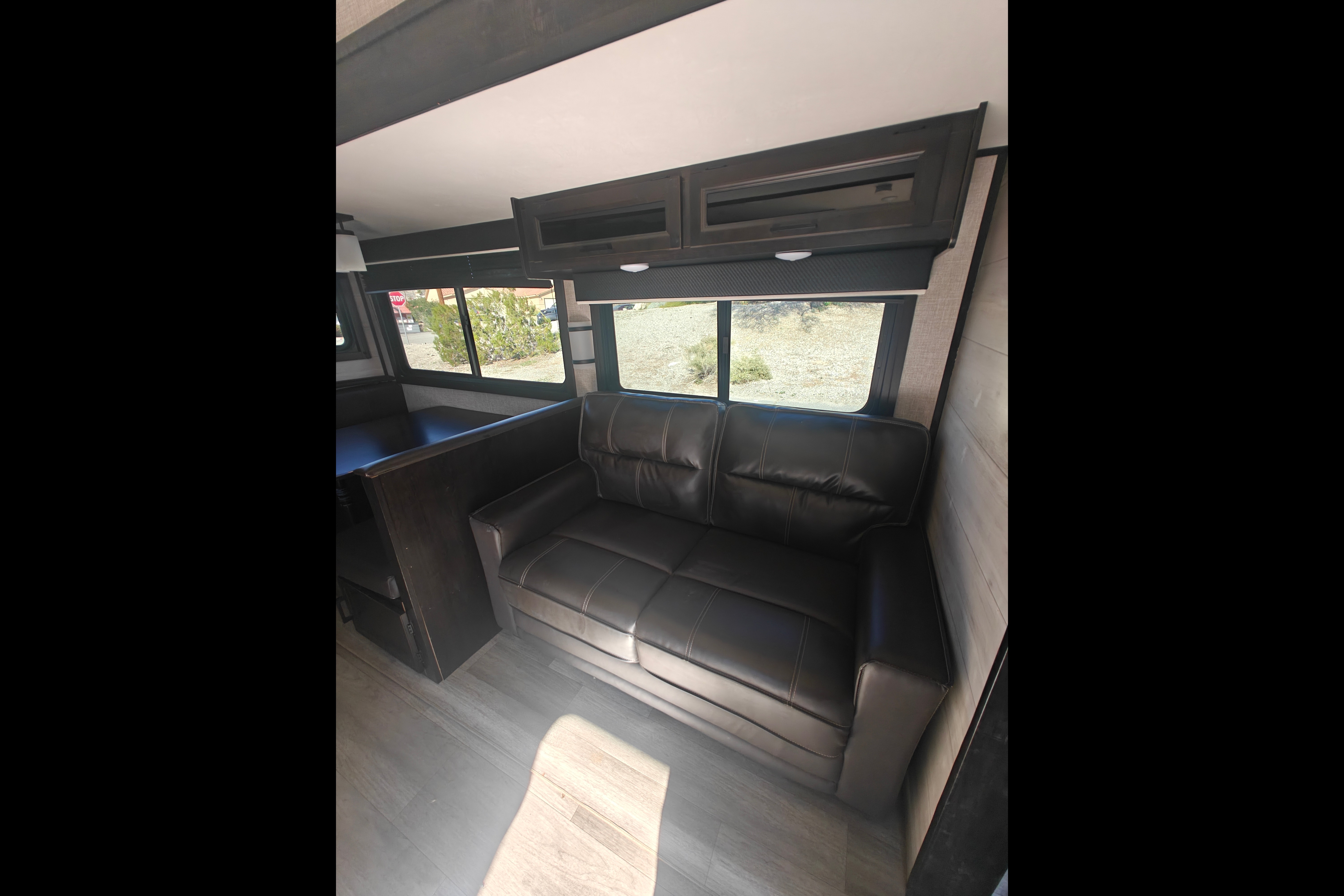 Luxurious 2022 Jayco Rocky Mountain Edition Travel Trailer
