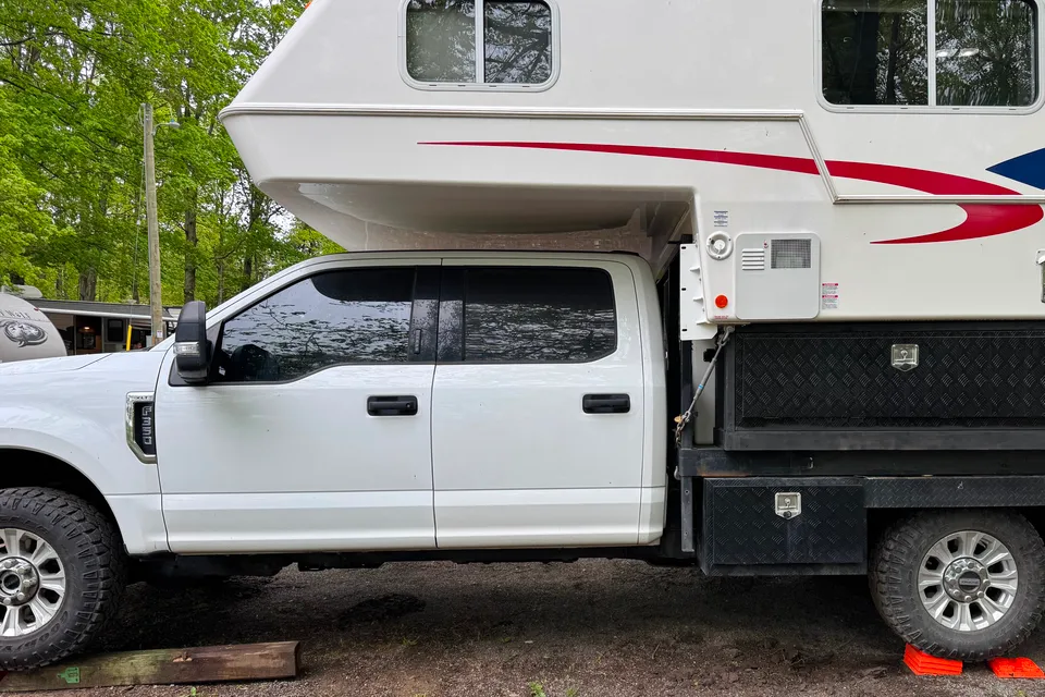 Northern Lite 9-6  “Discover Ontario”