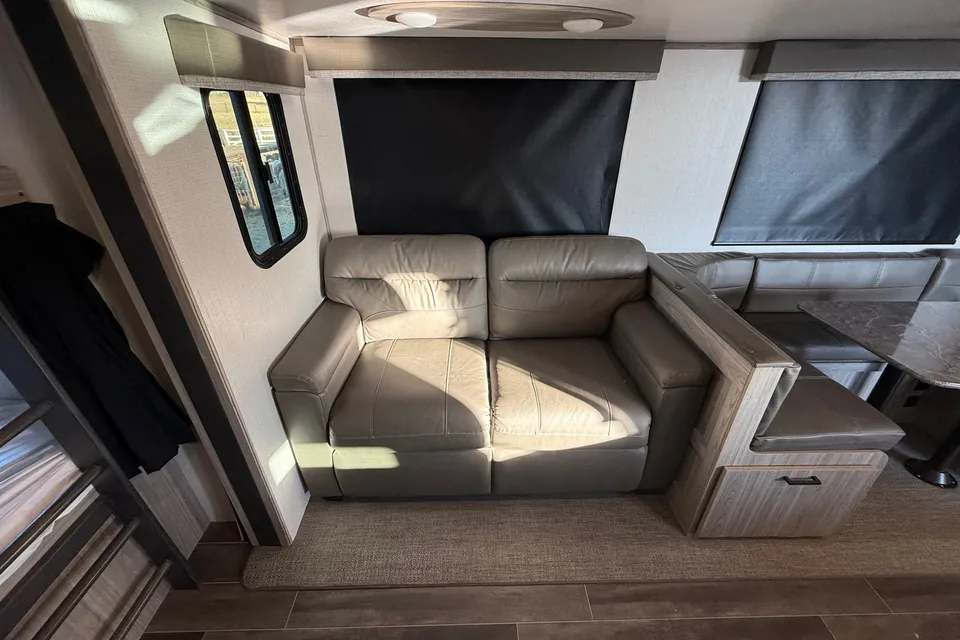 Keystone Passport Travel Trailer Sleeps 10