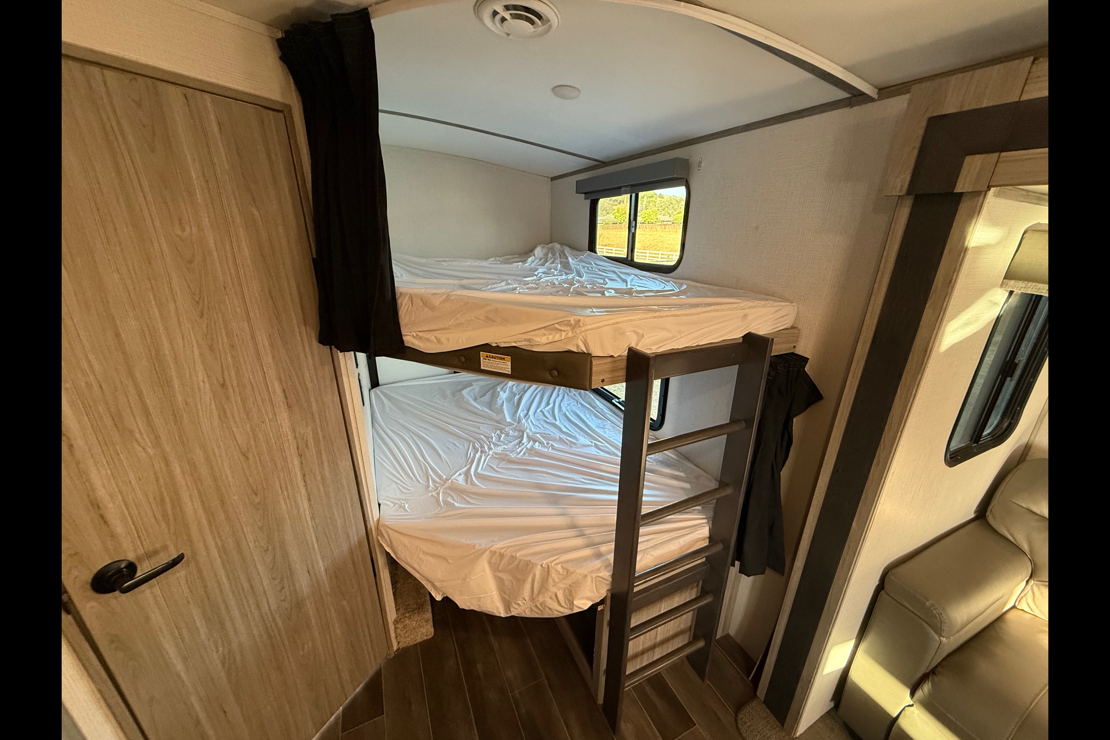 Keystone Passport Travel Trailer Sleeps 10