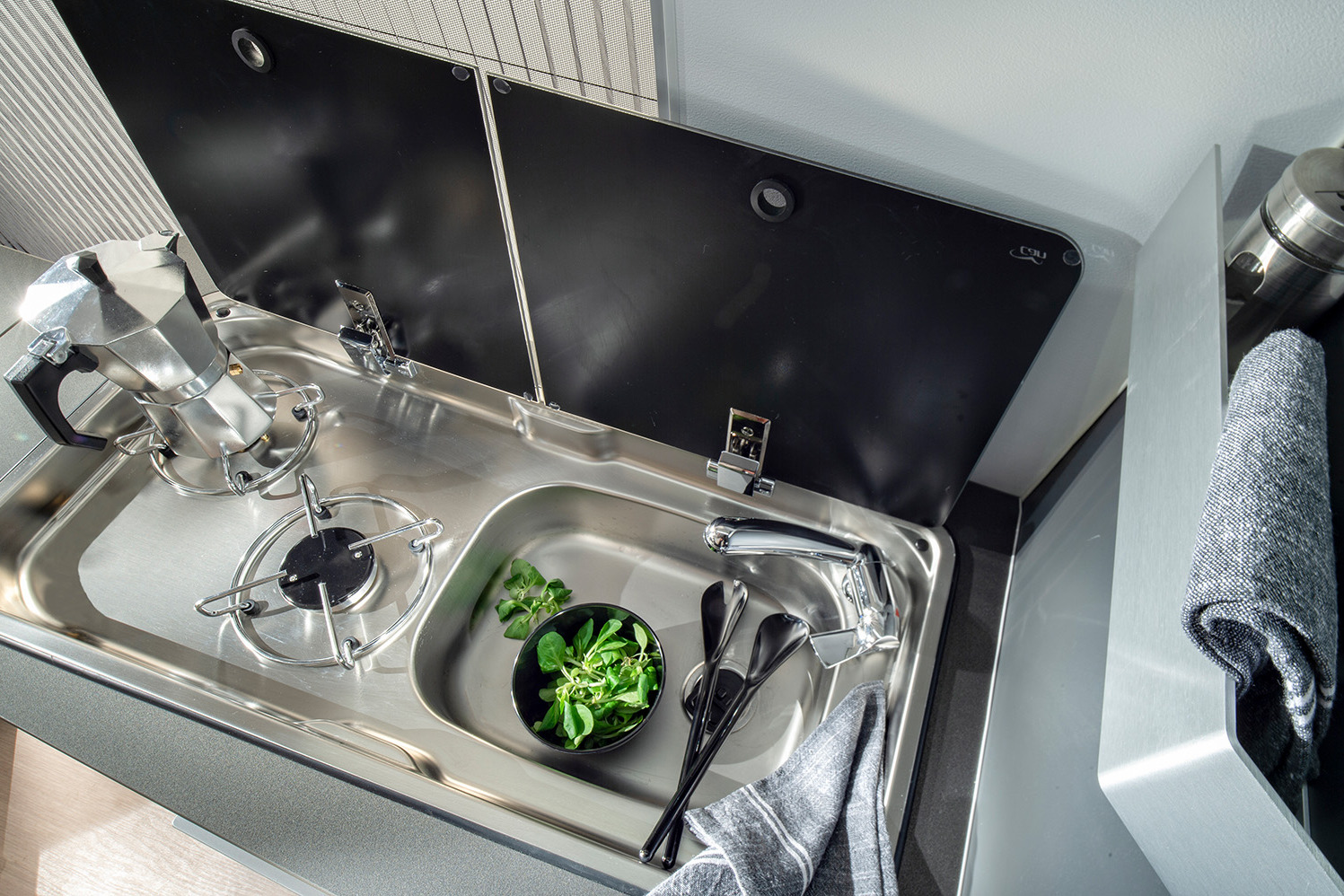 Camper Montenegro Recreational Vehicles  - Adria Twin Sport 600 SPB Class B