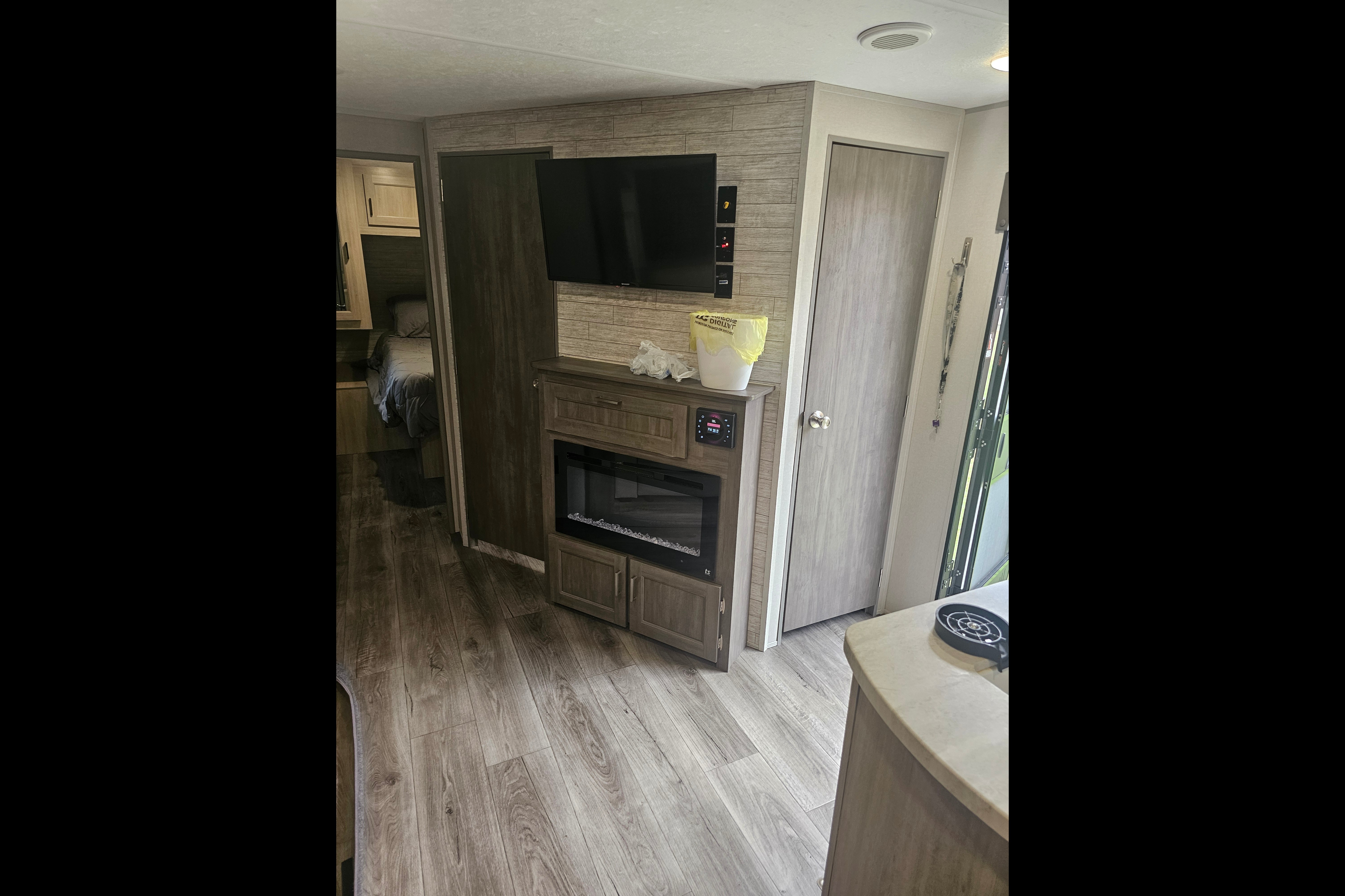 2025 Coachmen Catalina Travel Trailer