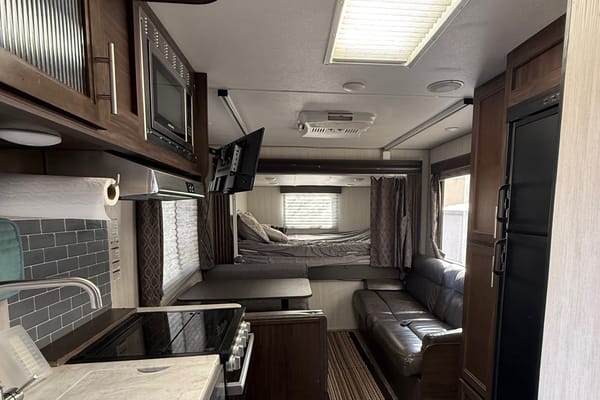 Brooke's Forest River Grey Wolf Fifth Wheel