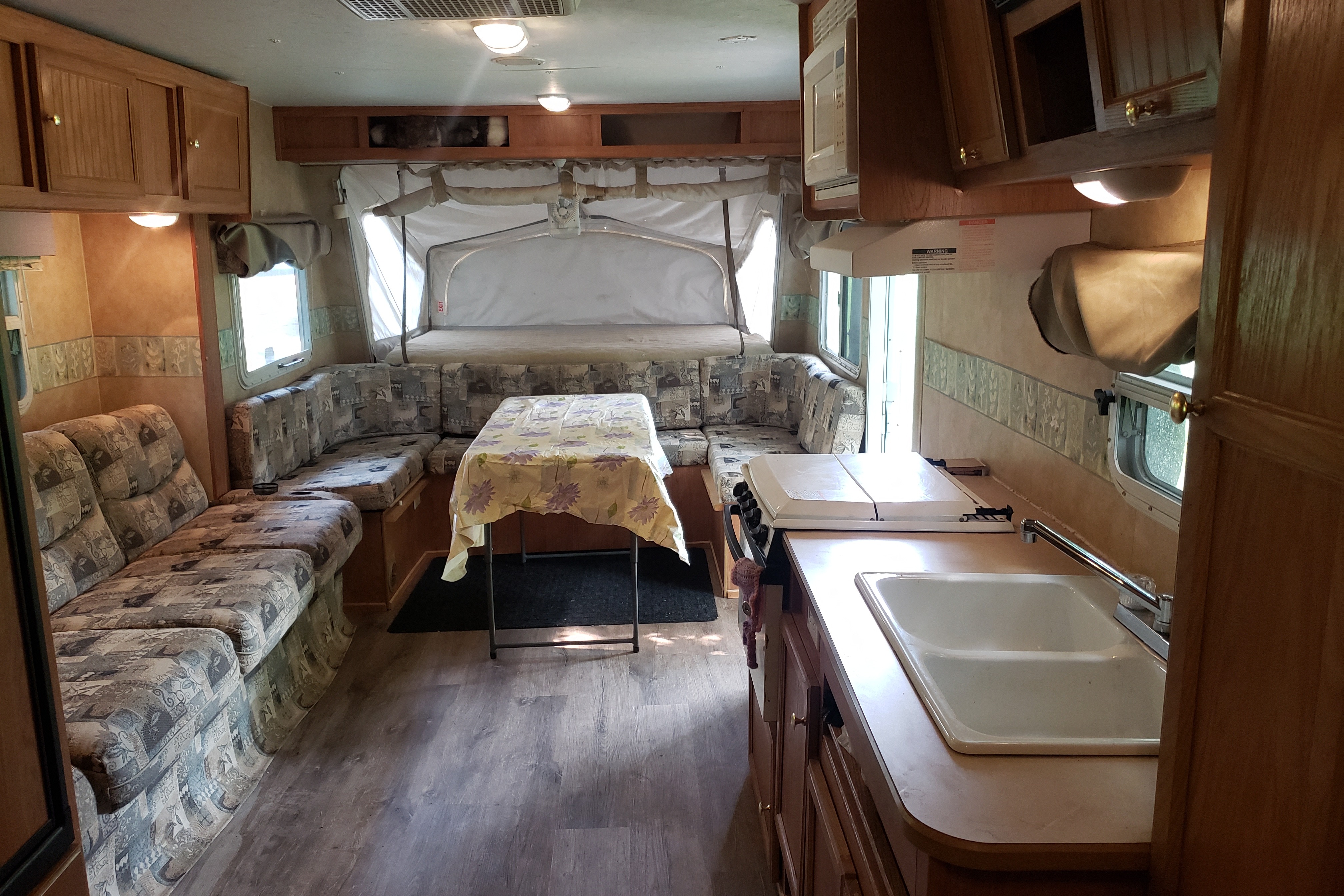 Elaine's Jayco ultra light exp 23b Hybrid