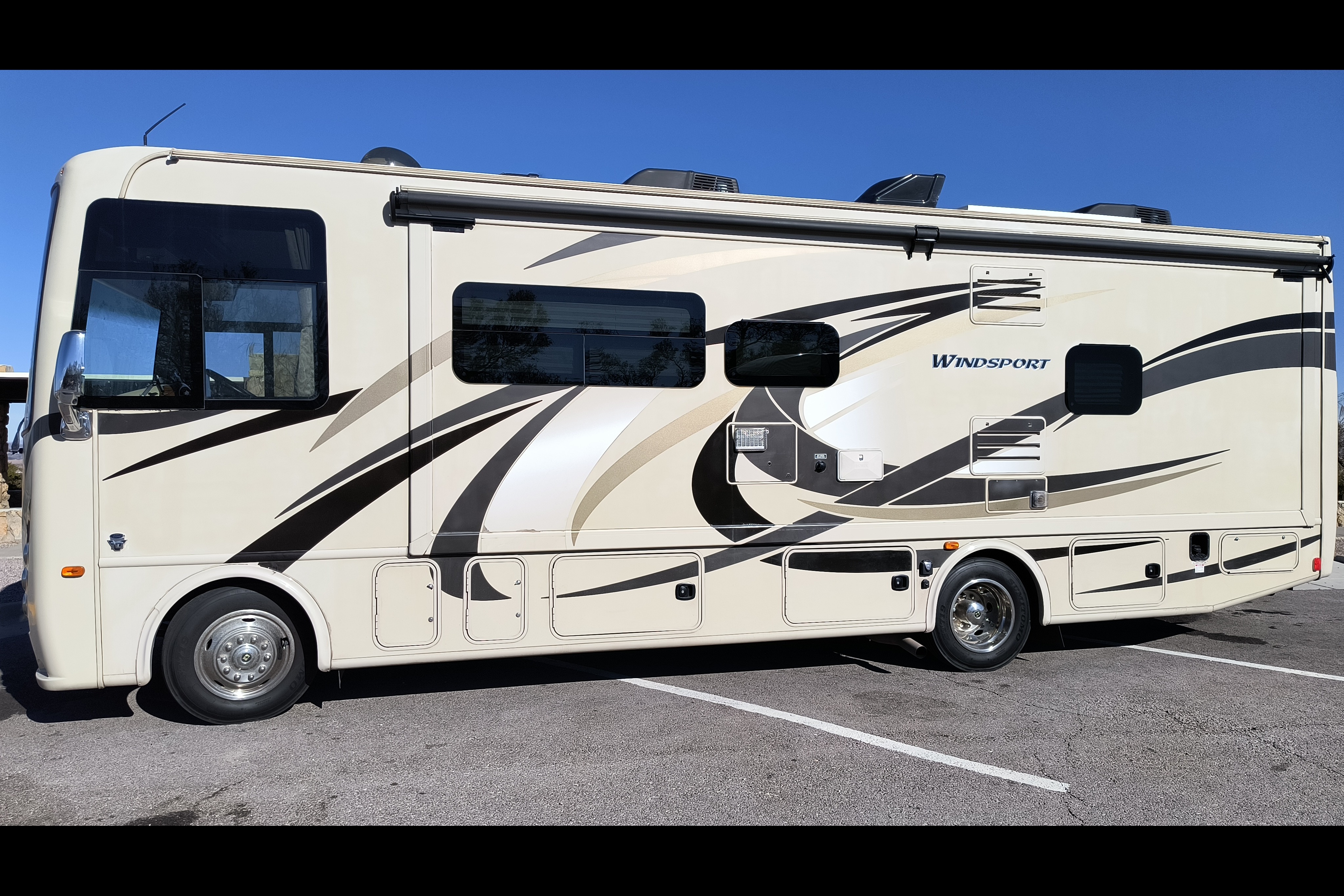 '17 Thor Windsport – Ultimate Dog's Pleasure Dome!
