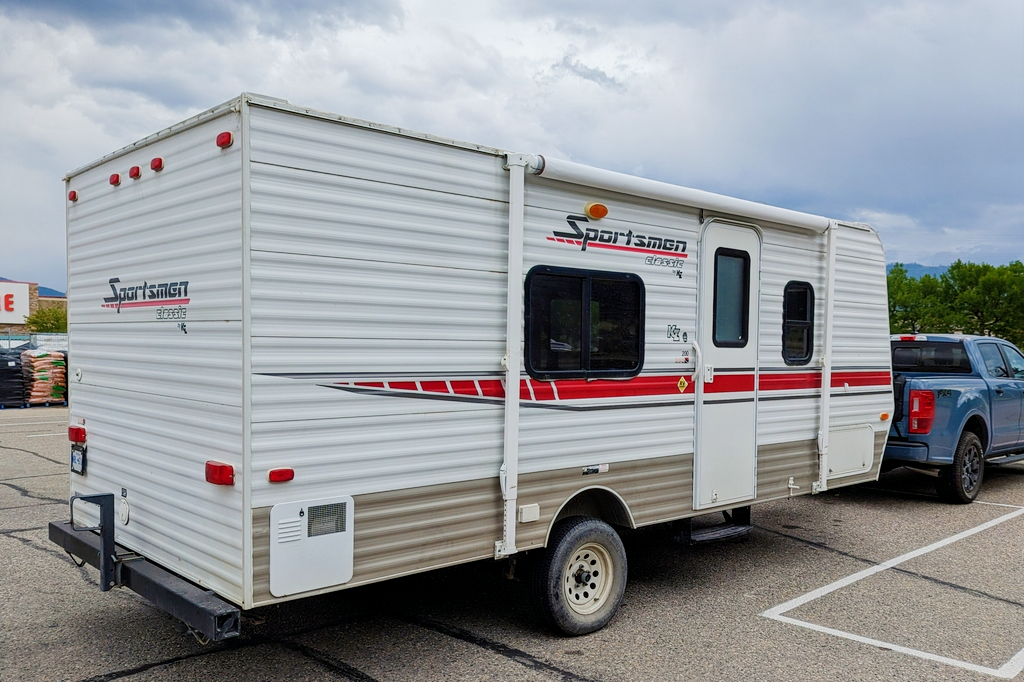Cris' Camper: 20ft, lightweight, trailer