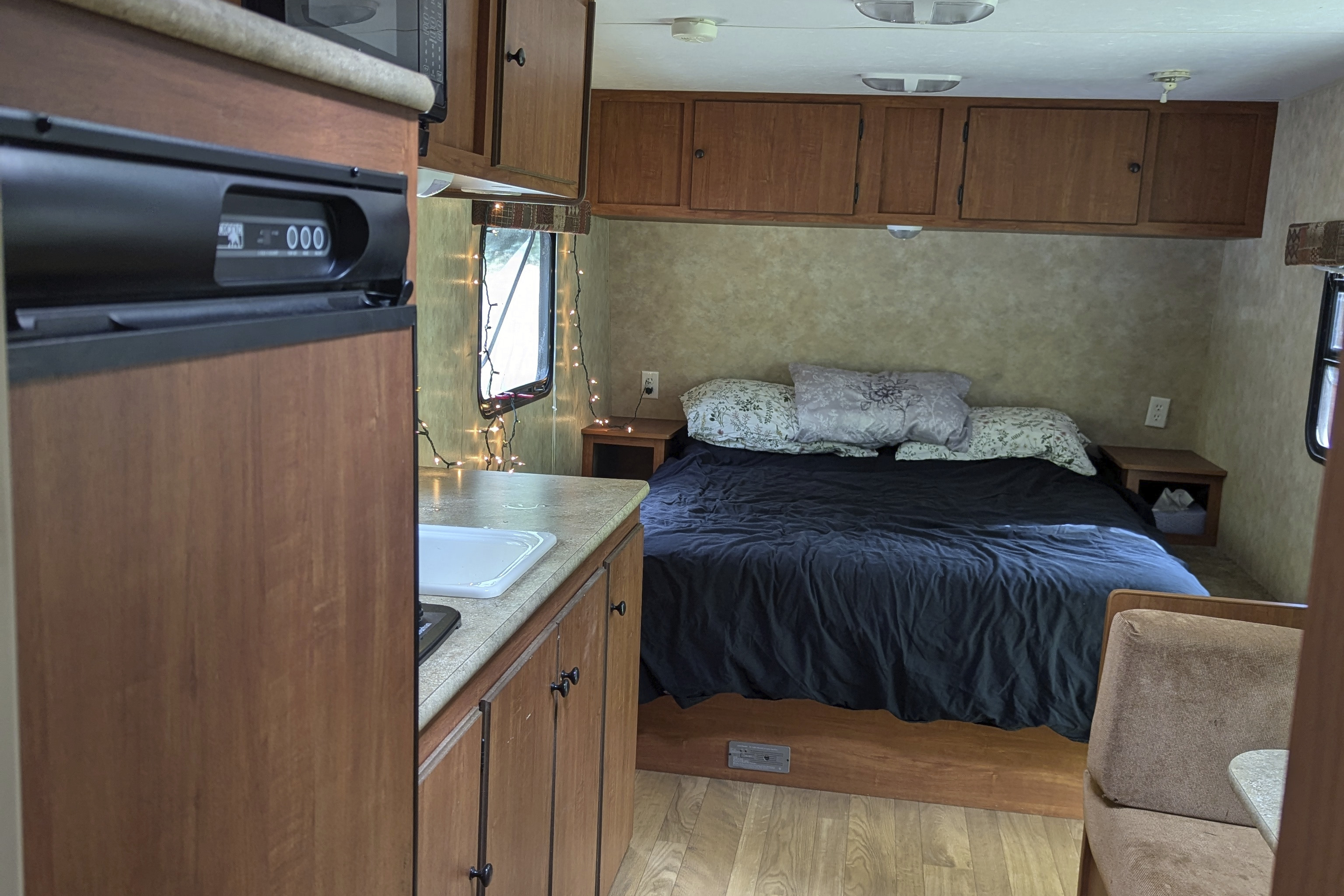Cris' Camper: 20ft, lightweight, trailer