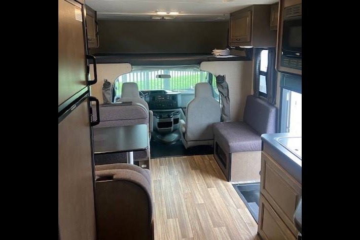Vann's Thor Motor Coach Majestic 23A Class C