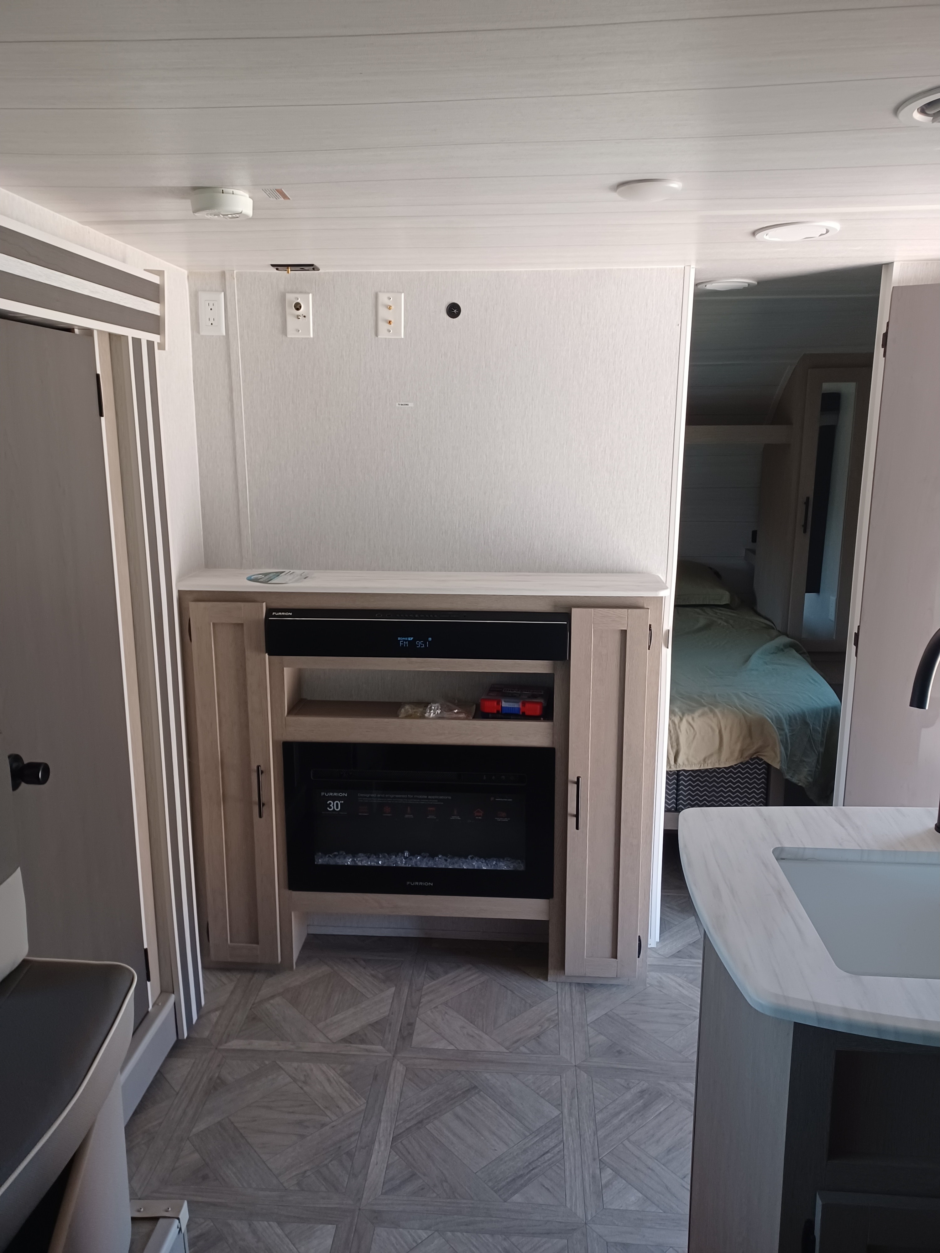 Eddie's Forest River Wildwood x-lite Travel Trailer